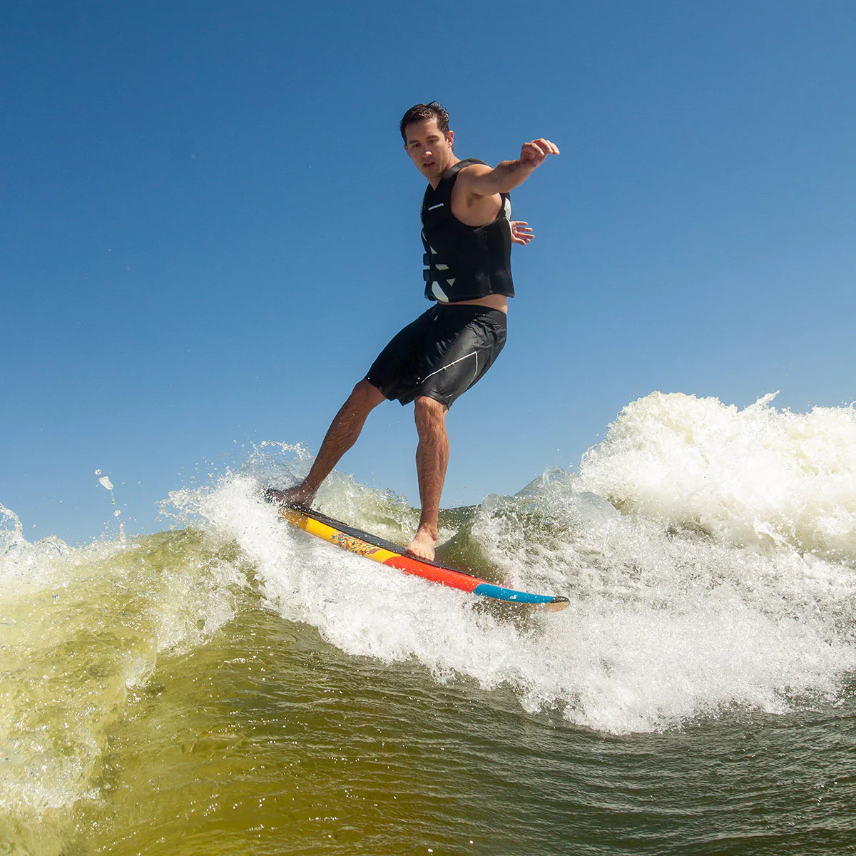 Surfboard auf Welle